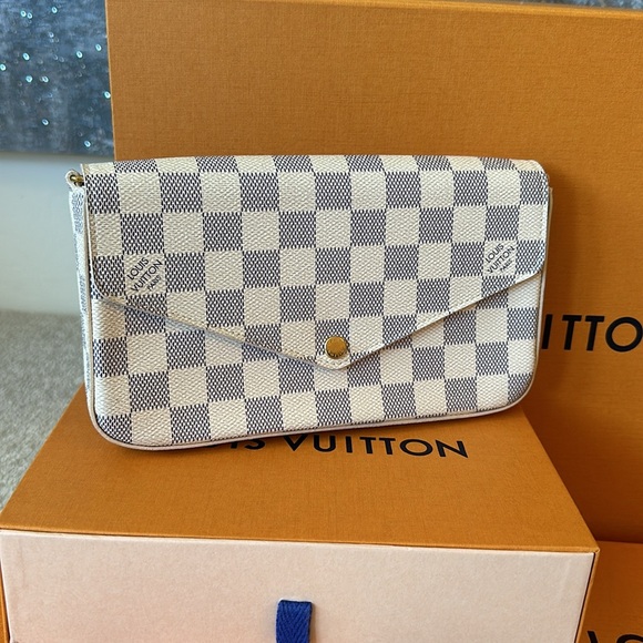 Louis Vuitton Pochette Felicie D.Azur - Picture 10 of 14